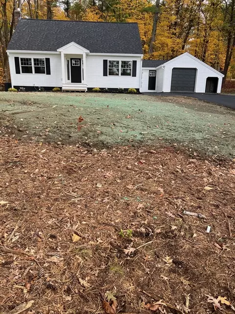 278 Central St, Georgetown, MA 01833