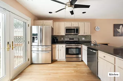 580 Bennington St #580, Boston, MA 02128