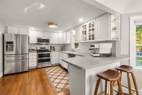 461 Centre St, Milton, MA 02186 photo 9