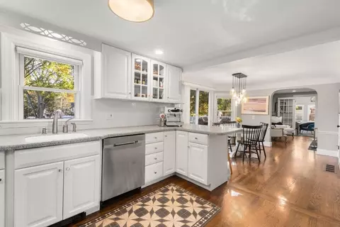 461 Centre St, Milton, MA 02186 photo 10