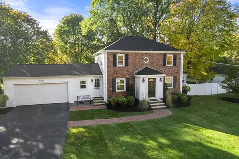 461 Centre St, Milton, MA 02186 photo 2