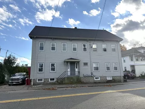 12 W High St, Avon, MA 02322