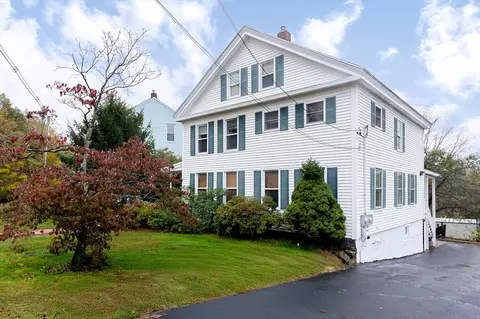 8 Elm St, North Brookfield, MA 01535