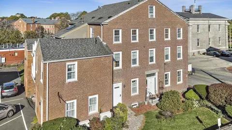 30-32 Water St #4, Newburyport, MA 01950