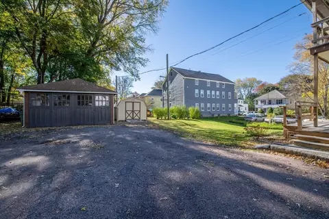 14 Hill St, Webster, MA 01570 photo 3