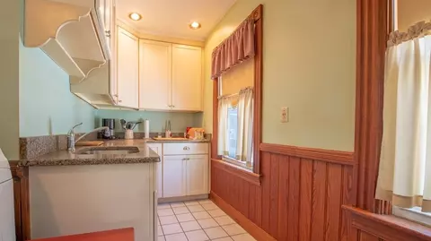 14 Hill St, Webster, MA 01570 photo 8