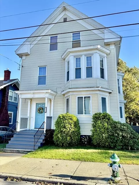 24 Parrott St, Lynn, MA 01902