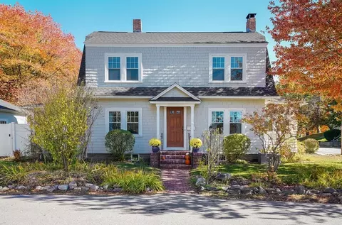 10 Zellwood St, Nashua, NH 03060
