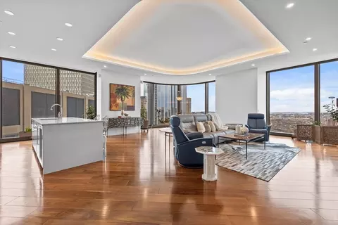 1 Dalton St #2703, Boston, MA 02116