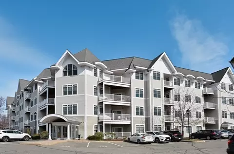 614 Pond St #1415, Braintree, MA 02184