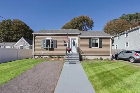 19 Arnold Ave, Peabody, MA 01960