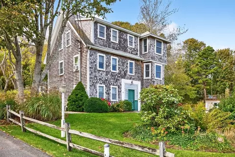 70 Commercial St #C, Wellfleet, MA 02667