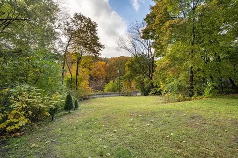Exterior - 71 School St #71, Acton, MA 01720 photo 3 of 6