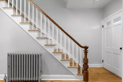 Entry Way - 71 School St #71, Acton, MA 01720 photo 6 of 9