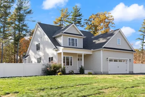 12 Meghan Cir, Raynham, MA 02767