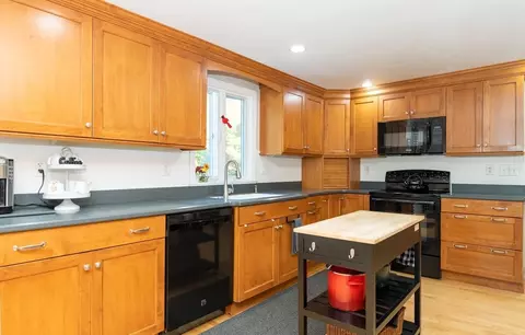 199 W Main St, Georgetown, MA 01833 photo 15