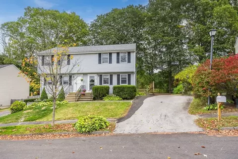 21 Twin Brooks Cir #U21, Haverhill, MA 01835