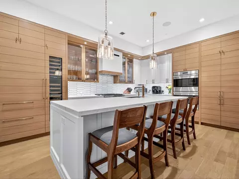45 Temple St #408, Boston, MA 02114