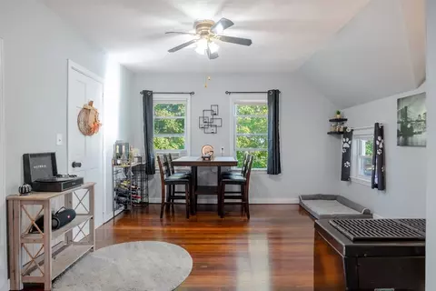 8 Gladding Pl, Fall River, MA 02721 photo 6