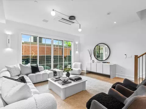 561 E Broadway #561, Boston, MA 02127