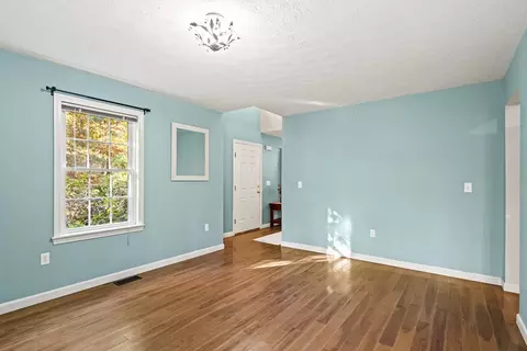 29 Shore Dr, Upton, MA 01568 photo 14