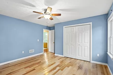 29 Shore Dr, Upton, MA 01568 photo 19