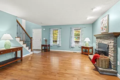 29 Shore Dr, Upton, MA 01568 photo 12