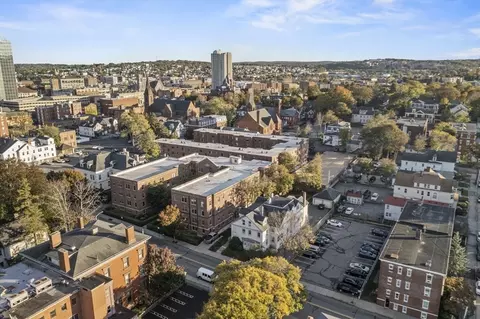 58 Elm St #1, Worcester, MA 01609 photo 34
