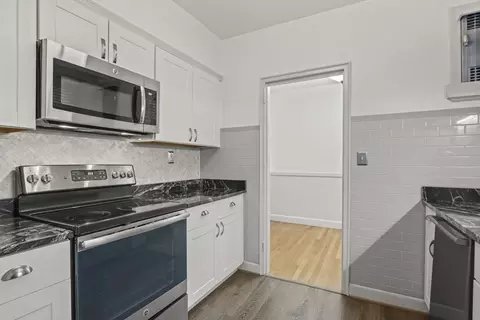 58 Elm St #1, Worcester, MA 01609 photo 18