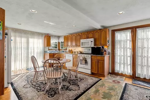 17 Orchard St, Beverly, MA 01915 photo 16