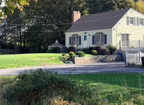 17 Orchard St, Beverly, MA 01915