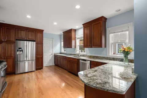 35 Windsor St #1, Arlington, MA 02474 photo 11