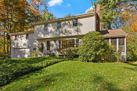 16 Blacksmith Dr, Sudbury, MA 01776