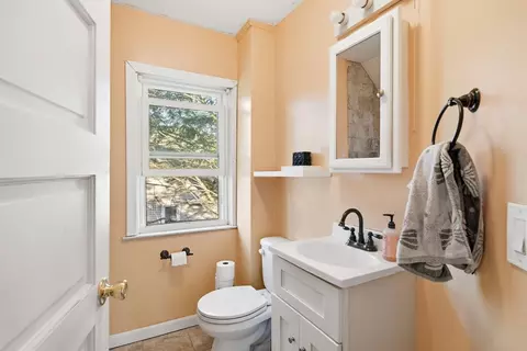73 Maple Ter, West Springfield, MA 01089 photo 33