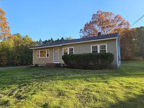 106 Folly Mill Rd, Salisbury, MA 01952