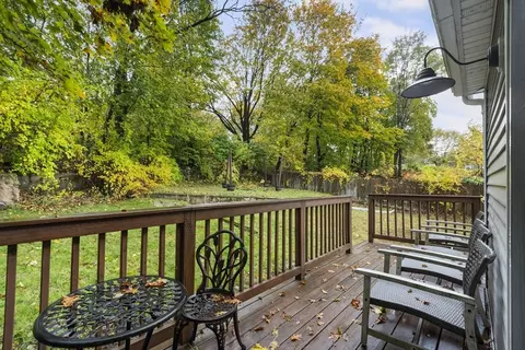 85 Alpine Pl, Franklin, MA 02038 photo 23