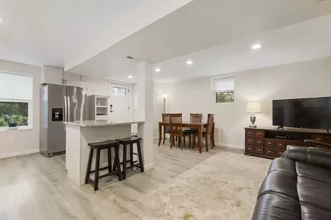 85 Alpine Pl, Franklin, MA 02038 photo 7