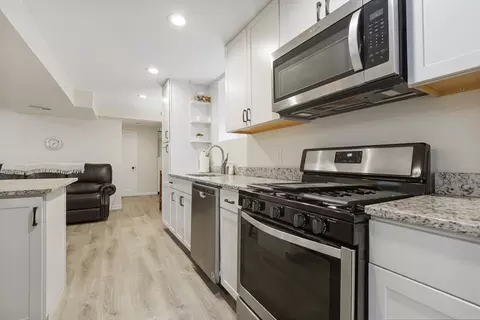 85 Alpine Pl, Franklin, MA 02038 photo 5