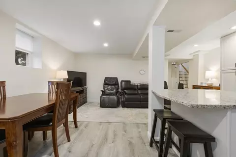 85 Alpine Pl, Franklin, MA 02038 photo 9