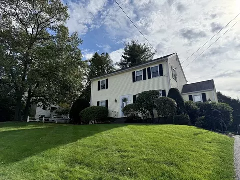 75 Kings View Rd, Marlborough, MA 01752