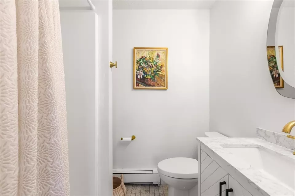 Bath - 297 Mower St, Worcester, MA 01602 photo 2 of 3