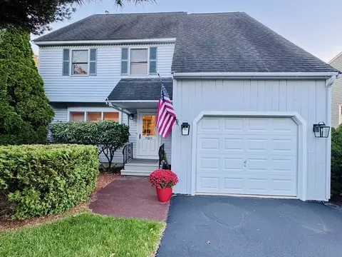 Exterior - 297 Mower St, Worcester, MA 01602 photo 1 of 4