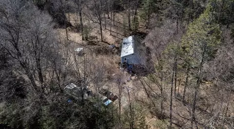 46 Bromley Rd, Huntington, MA 01050
