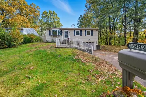 382 N Brook Rd, Springfield, MA 01119