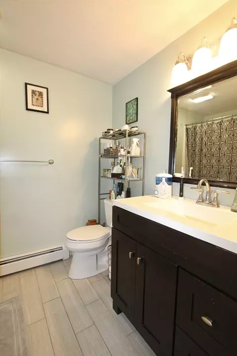 Bath - 11 Phoenix St, Worcester, MA 01604 photo 2 of 2