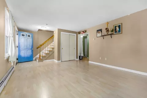 46 Vincent Cir, Worcester, MA 01604 photo 7