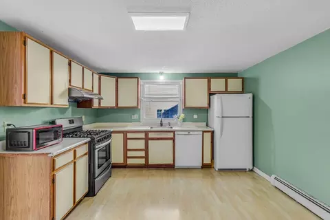 46 Vincent Cir, Worcester, MA 01604 photo 10