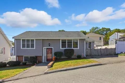 40 Grand View Ave, Revere, MA 02151