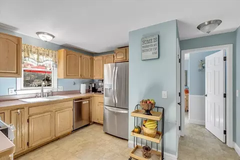 20 Windsor Way, Mashpee, MA 02649 photo 9