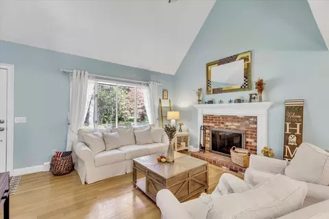 20 Windsor Way, Mashpee, MA 02649 photo 4